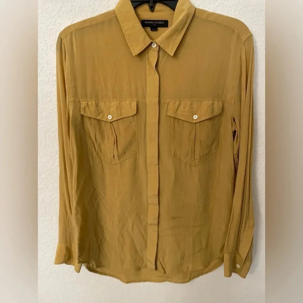 Banana Republic Silk mustard yellow button down blouse size S